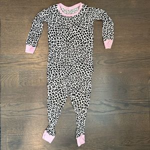 Little Sleepies Pink Snow Leopard Pajama Set Size 18-24 months.